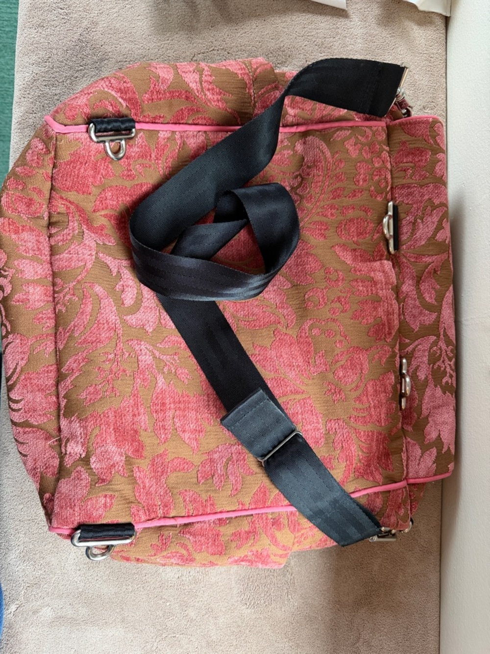 Petunia Pickle Bottom Pink & Tan Floral Crossbody Bag w/Flower Accent Diaper bag - Picture 4 of 4